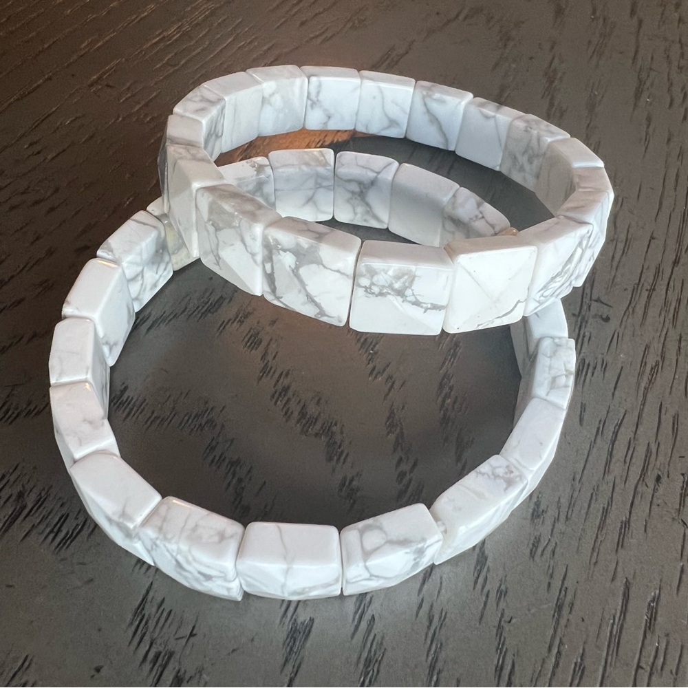 Howlite soft bangle